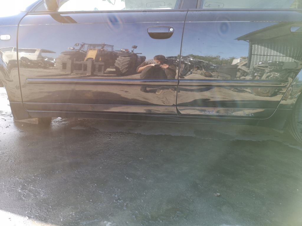 фото №1, Молдинг порог левая audi a4 b7 sedan lz9y