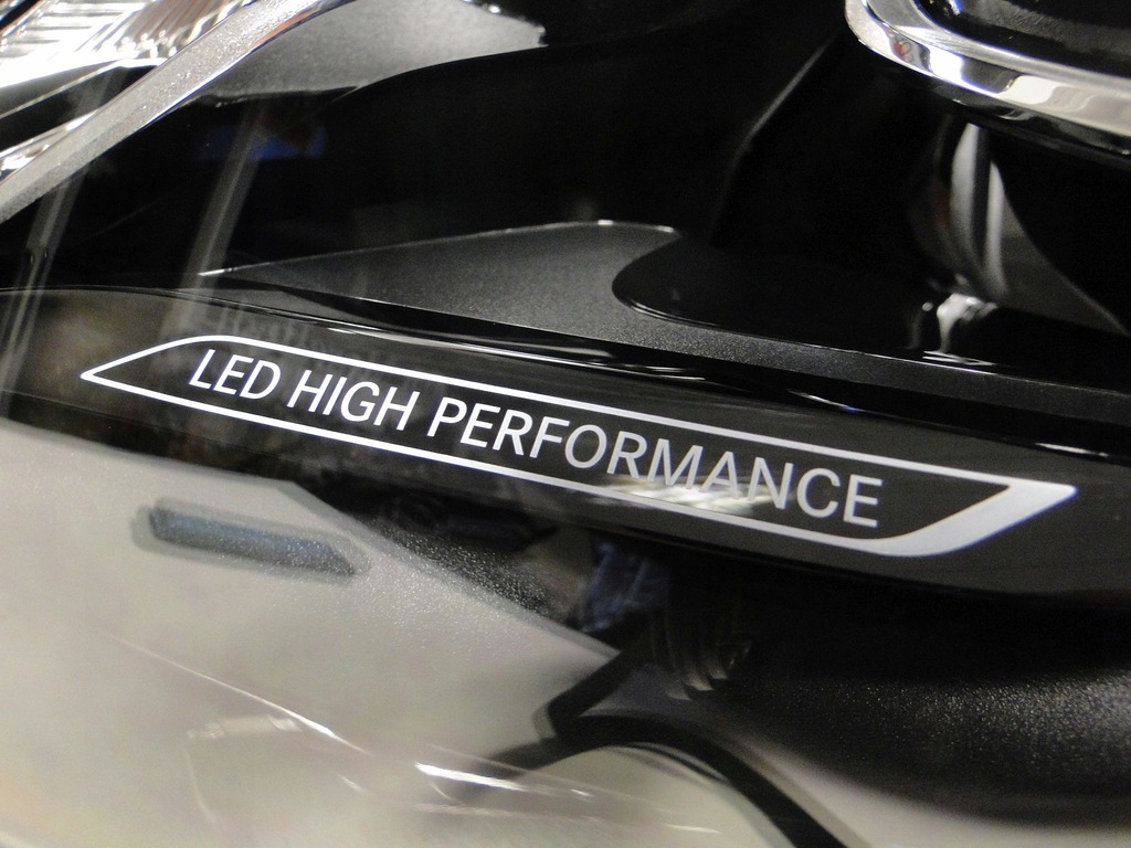 фото №7, Mercedes c klasa 206 w206 лампа передняя левая led