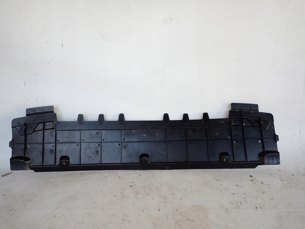 Купити Audi q3 83a 18- захист плита pod бампер перед 83a807611