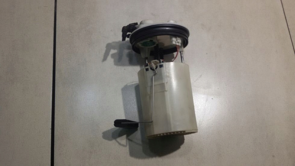 фото №11, Датчик уровня топлива toyota avensis t25 2.0 d4d 7701002040 0580300013