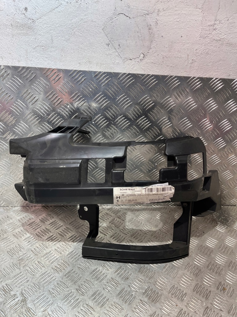 фото №1, Рама направляющая бампера левый перед mercedes r171 amg