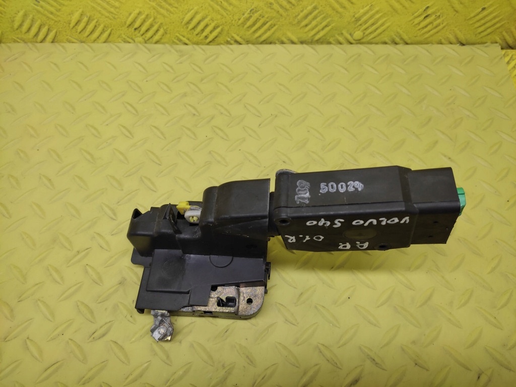 фото №1, Volvo s40 замок дверь правый перед