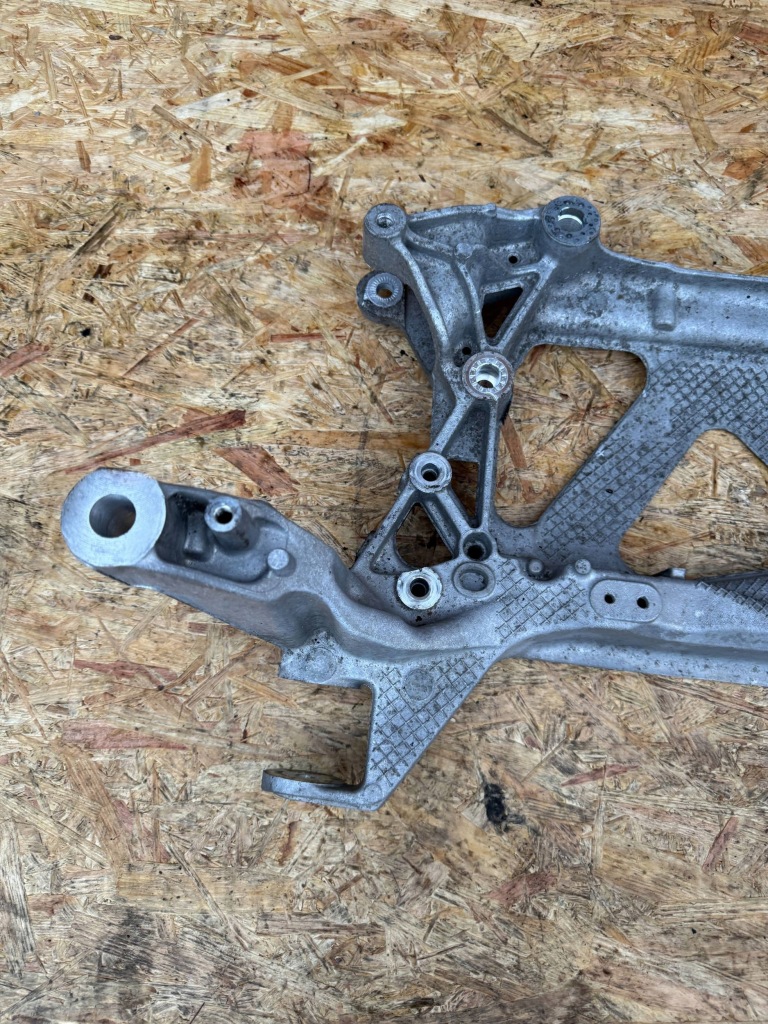 Подрамник передние volkswagen passat b8 3q0199369f Цена