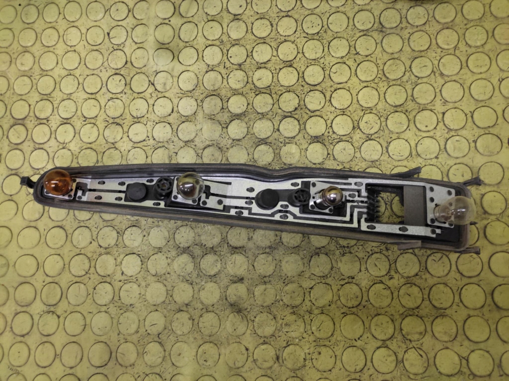 Opel meriva a фара правый  задняя в Украине