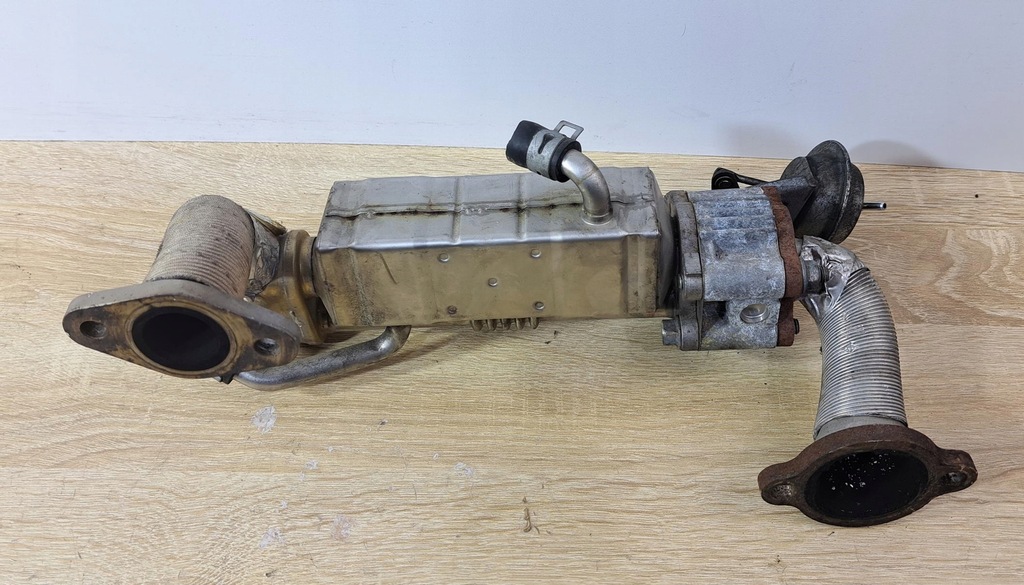 фото №1, Mazda cx7 2.2 mzr-cd радиатор выхлопных газов egr r2ax-20304 #