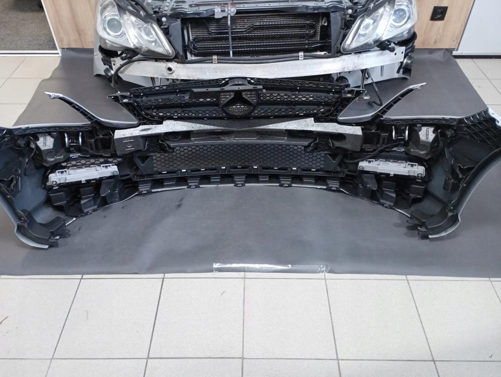 фото №8, Mercedes c207 w207 перед kompletny amg капот бампер pas 2.2 cdi