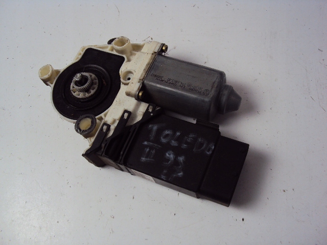 фото №1, Моторчик стекло левый перед seat toledo ii 1999 rok