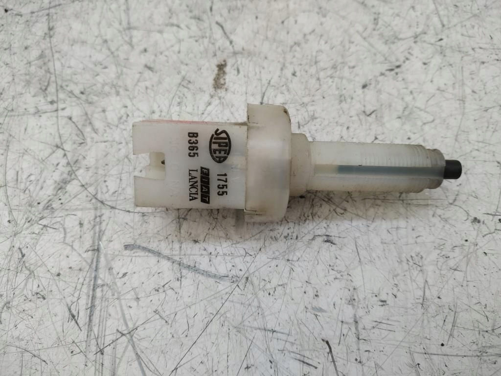 фото №1, Датчик гальма стоп стоп-сигнал alfa romeo 166 2.4 jtd