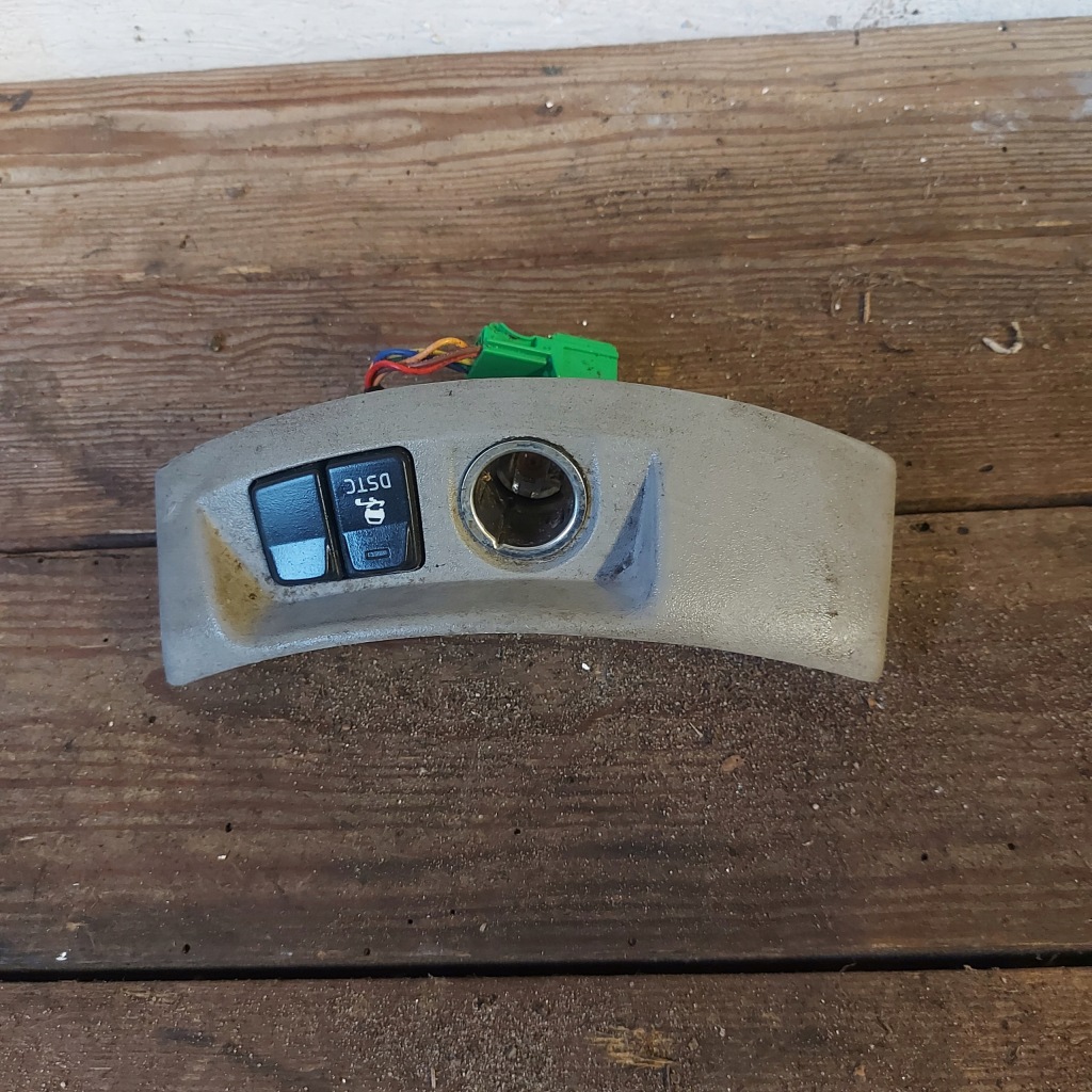 фото №1, Роз'єм прикурювач volvo v50 8686026