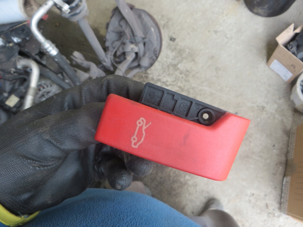 Купить Ручка ручка открывания капот mercedes w213 e-klasa a2138800402 !