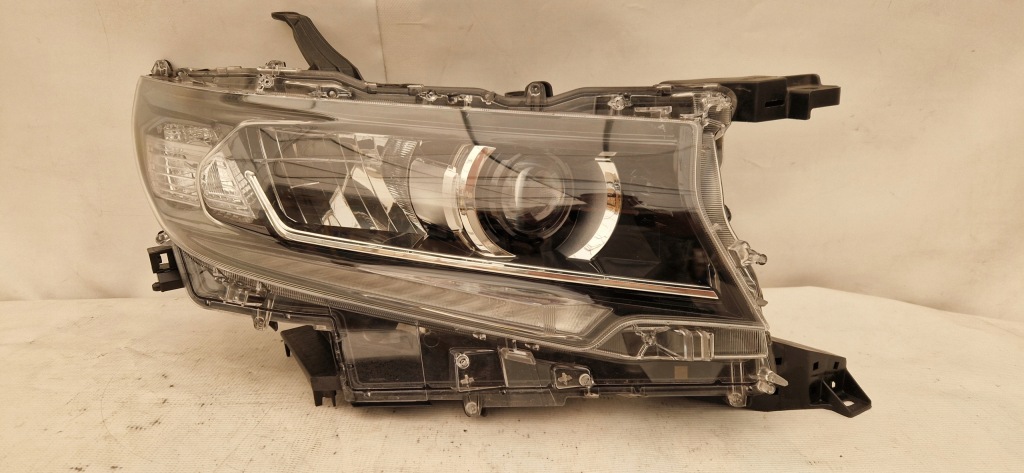 фото №1, Toyota land cruiser 150 j15 full led лампа передняя правая