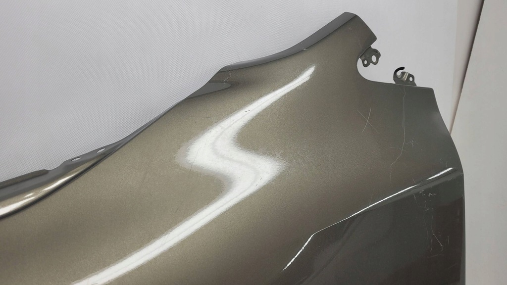 фото №8, Toyota corolla e21 sedan 18- крыло перед передний левый fv