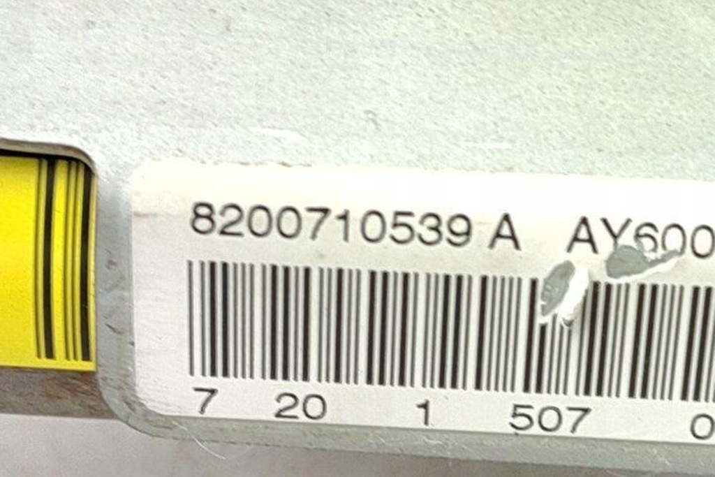 фото №7, Шторка безопасности правая renault espace iv jk0/1_ 8200710539a 2.0l дизель 96kw 2007