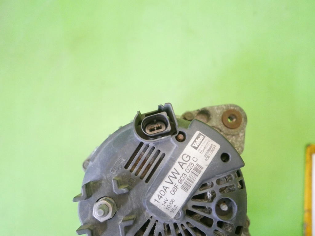 Генератор 140a 06f903023c 2542695e vw golf v 1.9 tdi 03-09 с Разборки