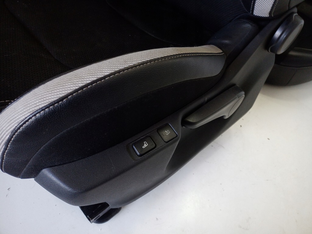 фото №6, Сиденья заднее сиденье pół кожа обшивки citroen ds4