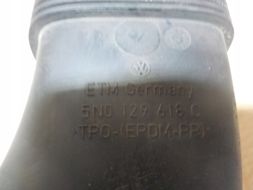 фото №3, Vw tiguan труба впускний 5n01296180 2.0 tdi