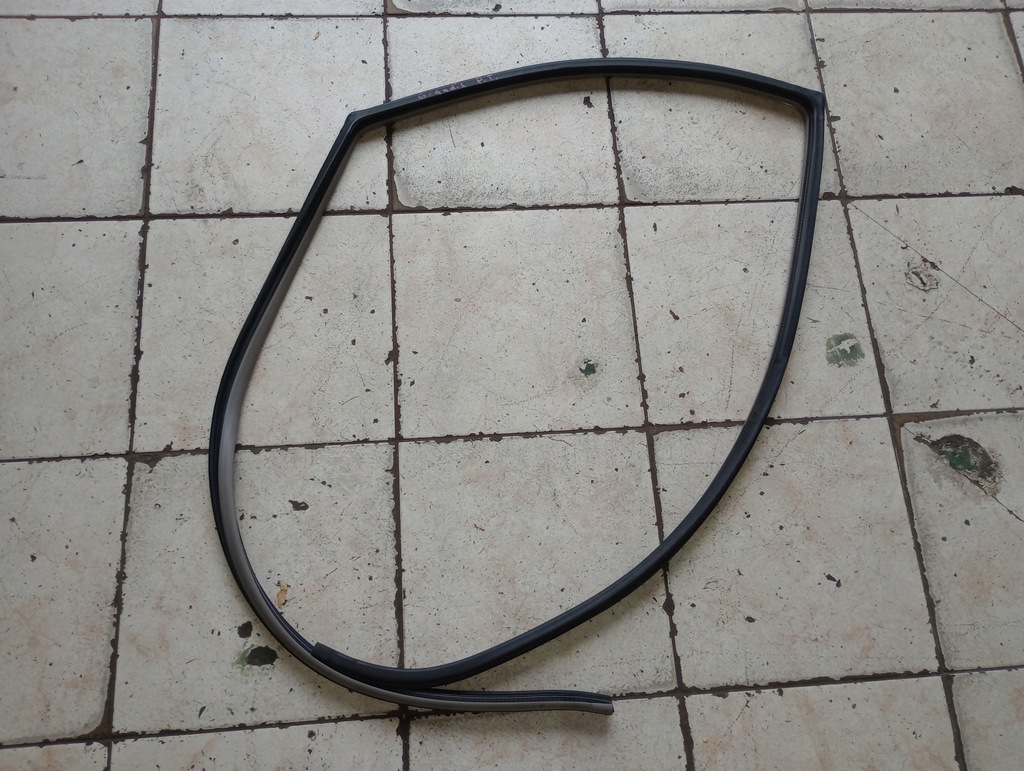 фото №1, Mitsubishi grandis прокладка дверь правая задняя