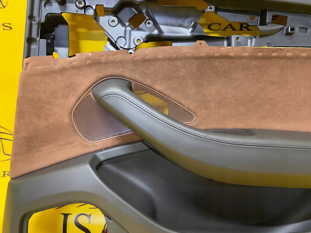 фото №4, Обивка дверь правый задняя audi a8 d4 alcantara