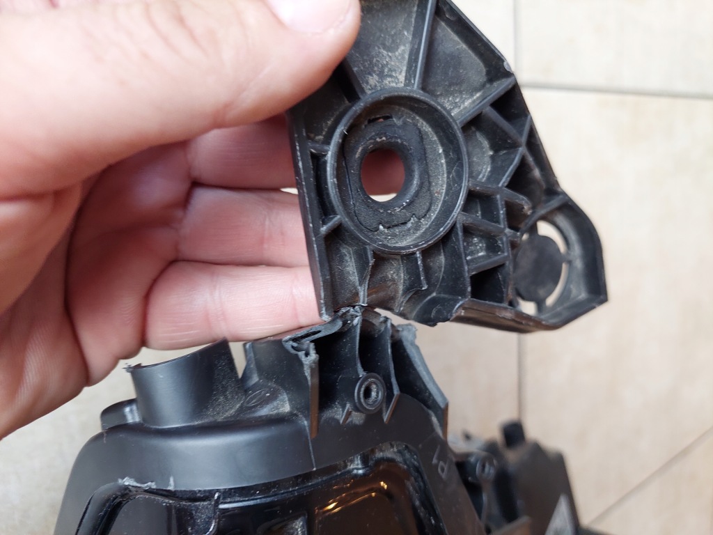 фото №5, Права лампа - full led - peugeot 208 ii - 2008 ii