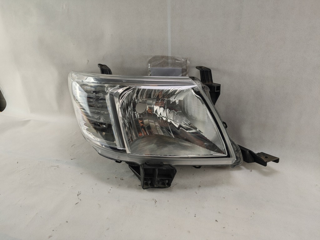 фото №1, Toyota hilux lift 2012-2016 фара правый лампа правая