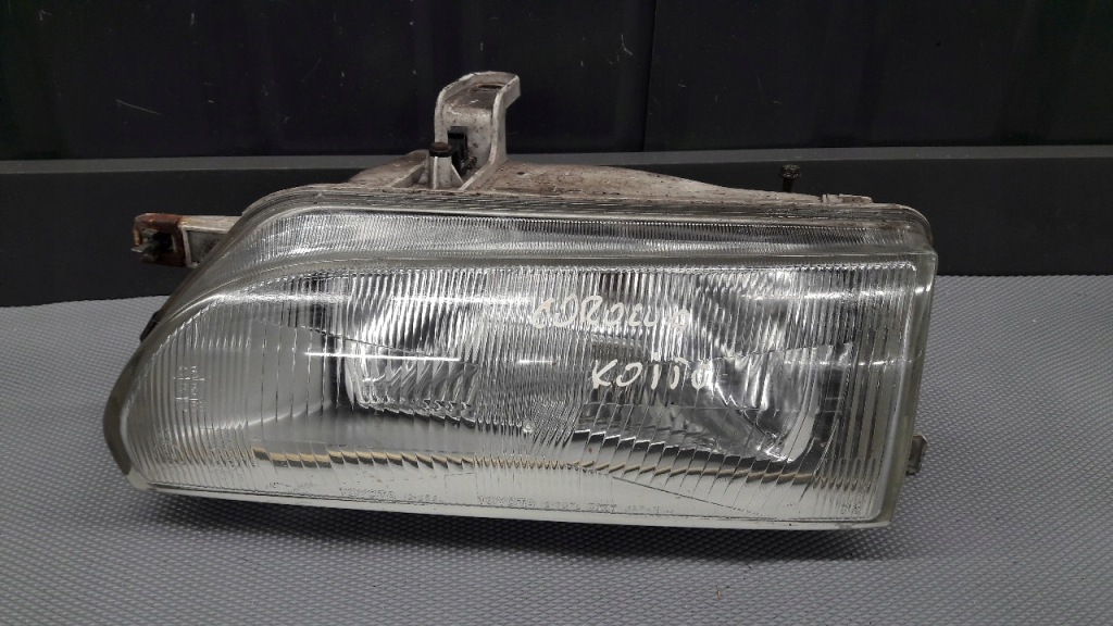 фото №1, Фара левый toyota corolla koito