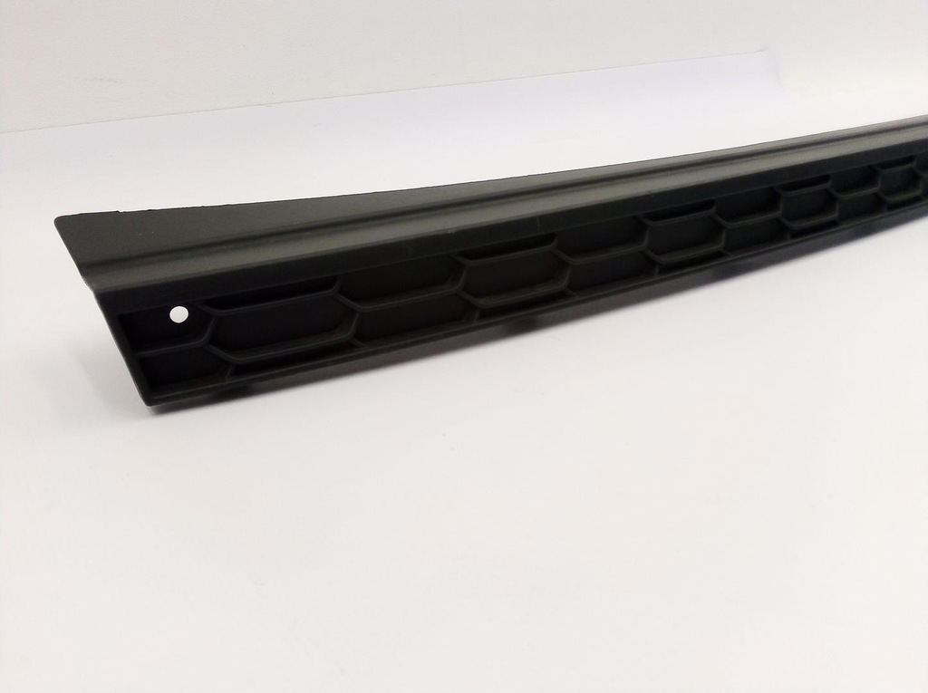 фото №9, Решётка бампера средняя skoda kodiaq 565807423b