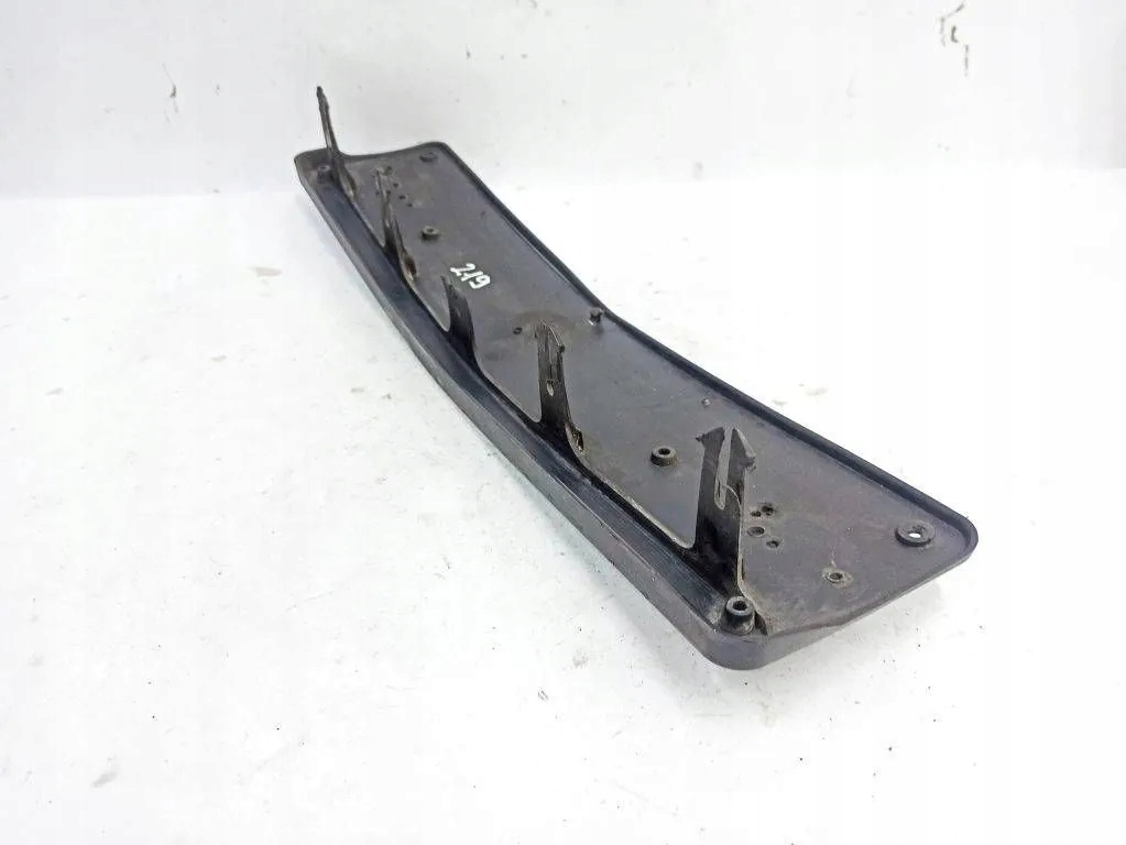 Кронштейн номера регистрационного mercedes-benz cls c219 a2198850081 34308087 Цена