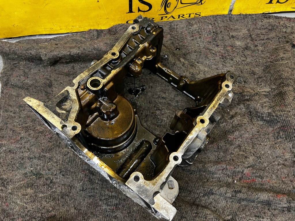 Картер поддон поддон масла масляная renault 0.9 tce h4bb408 с Разборки