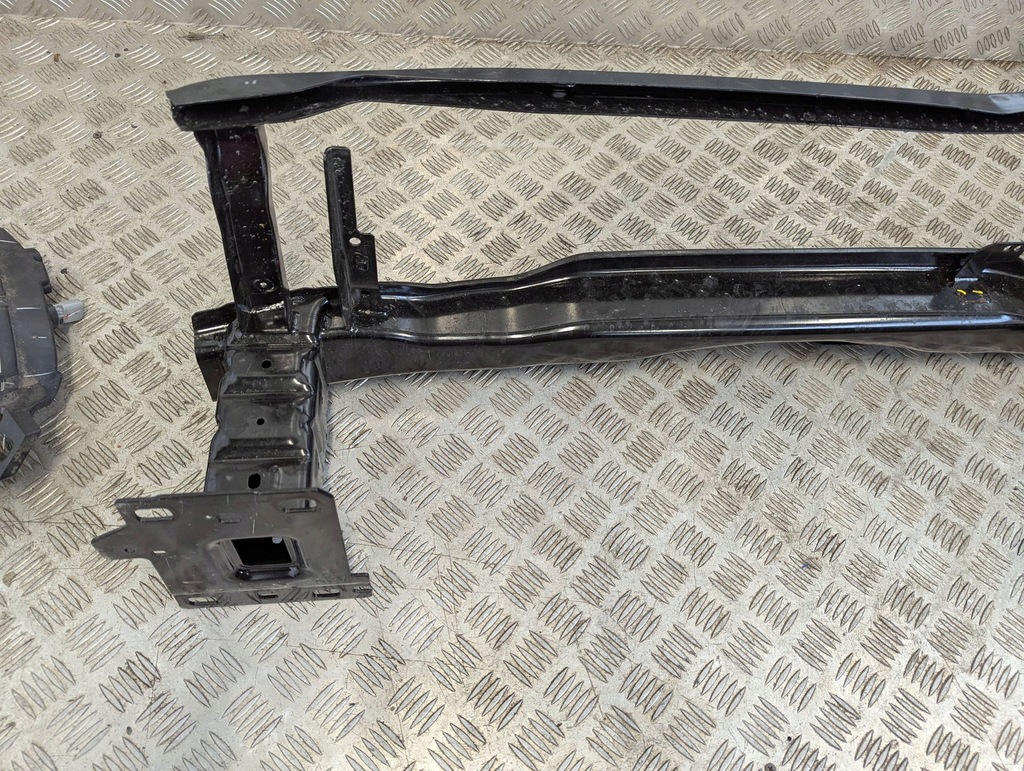 фото №12, Audi a3 8y 2020-2025 балка усилитель бампера перед передние 8y0807109