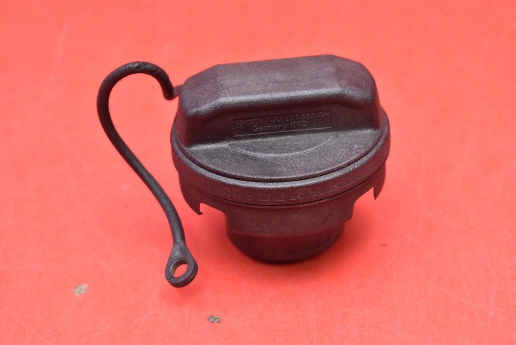 фото №6, Крышка заливной топлива 1j0201553ah vw golf 6 vi plus 08-15