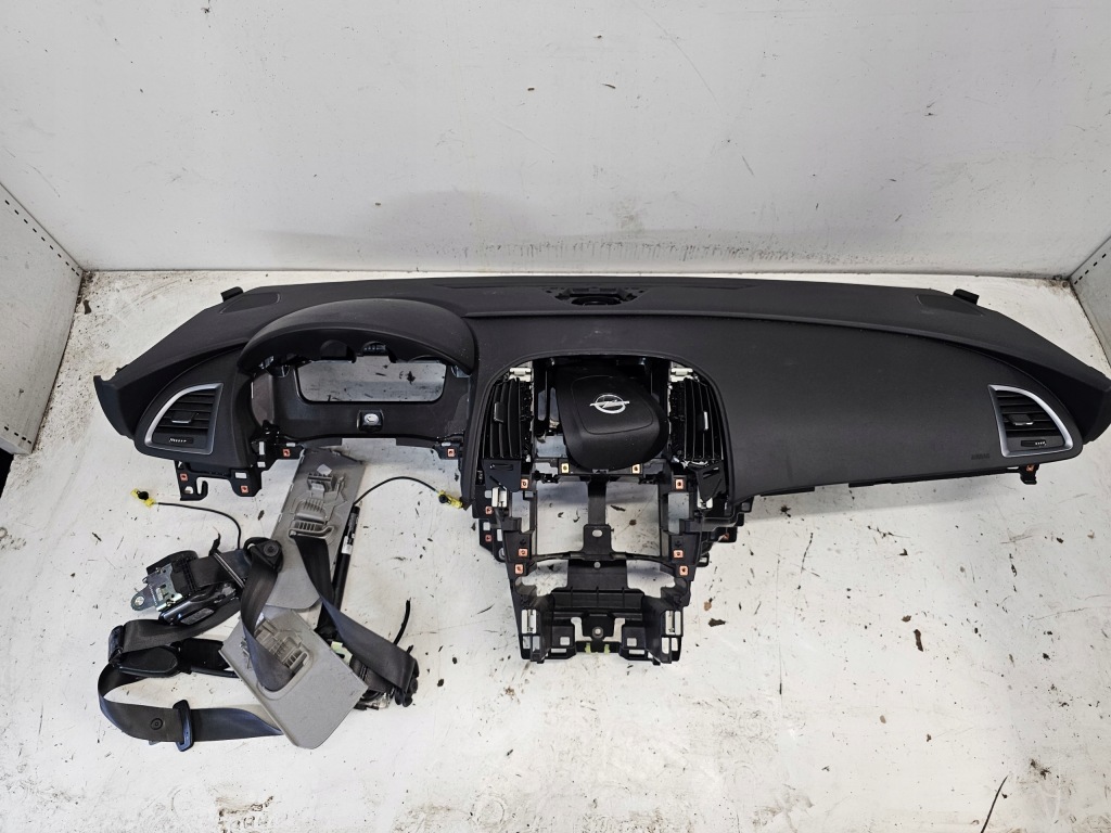 фото №5, Opel astra j панель приладів консоль ремені подушки безпеки оригінал