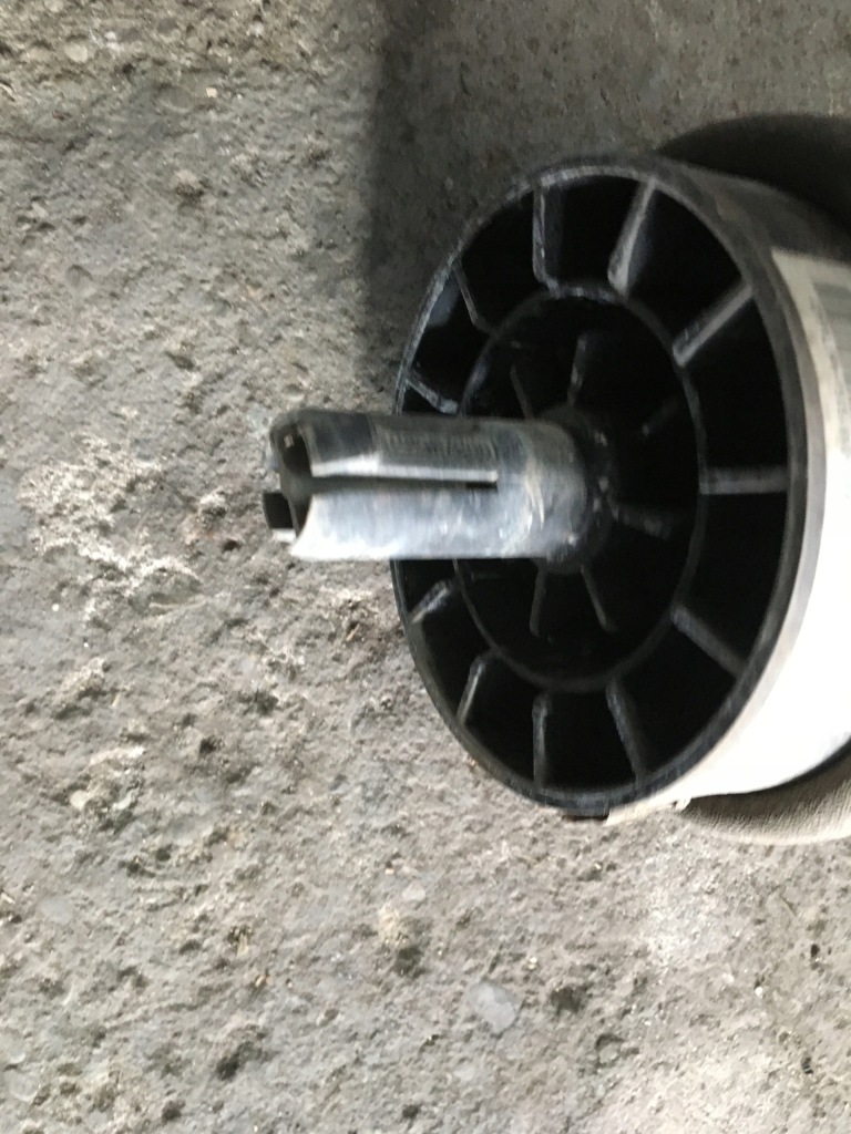 Range rover sport 2 l494 13- подушка пневмоподушка правый  левое  задняя Оригинал