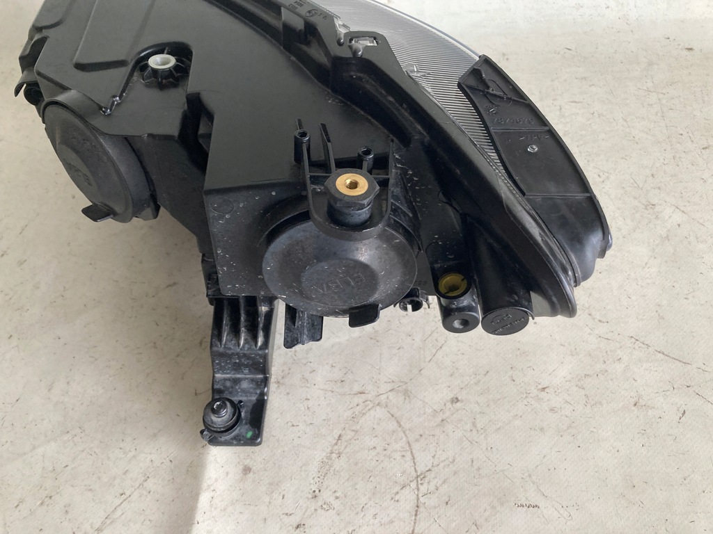 фото №12, Фара галогенный двойной правый оригинальный номер vw caddy 2k8941006d