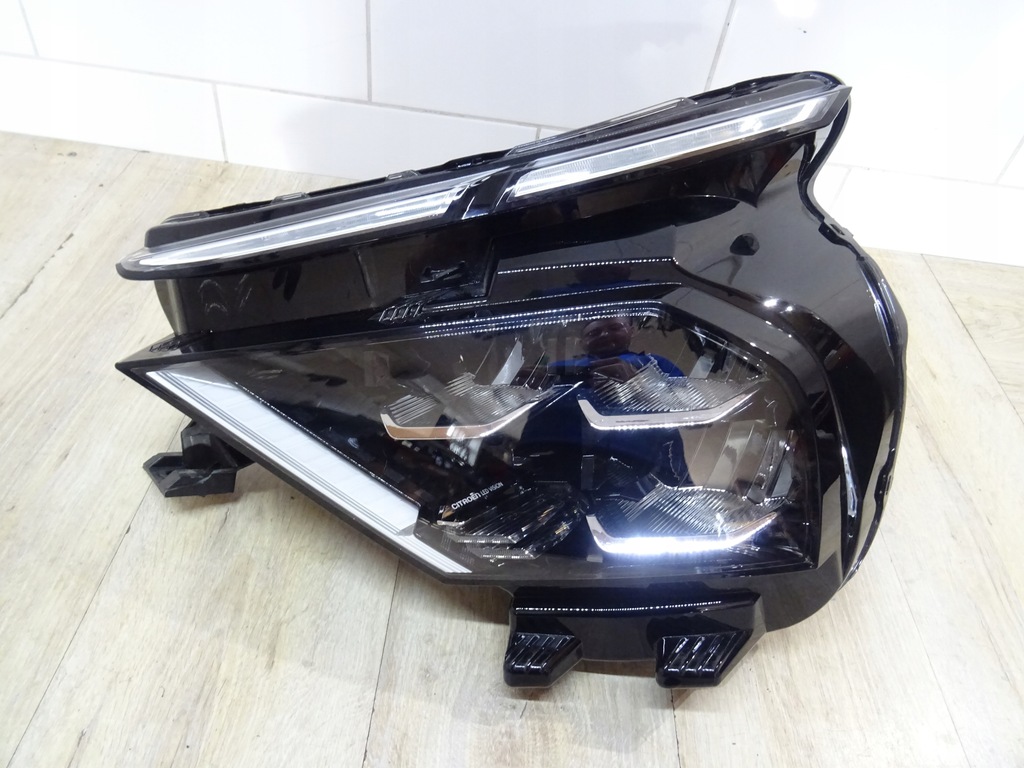 фото №1, Citroen c4 iii лампа лівий перед 9830649480