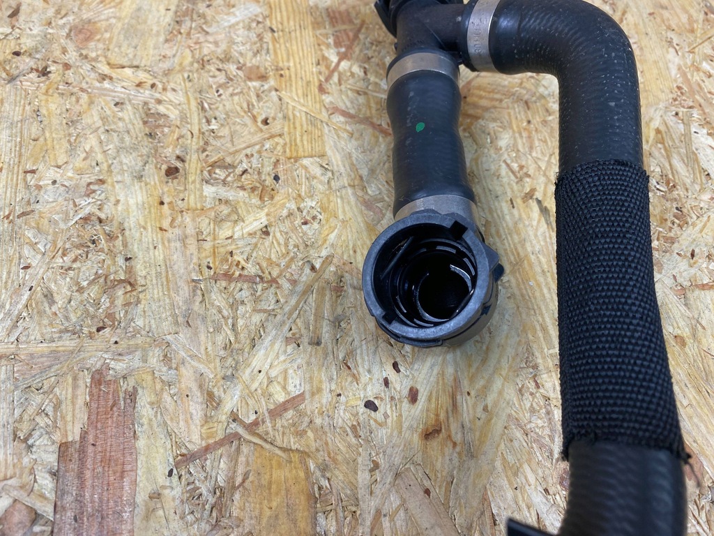 фото №10, Wąż труба шланг wody mercedes w177 w247 w118 h247 a2435004700