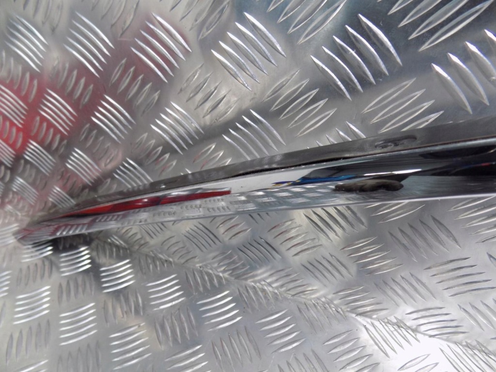 Tesla model s молдинг двері права перед передня Оригінал