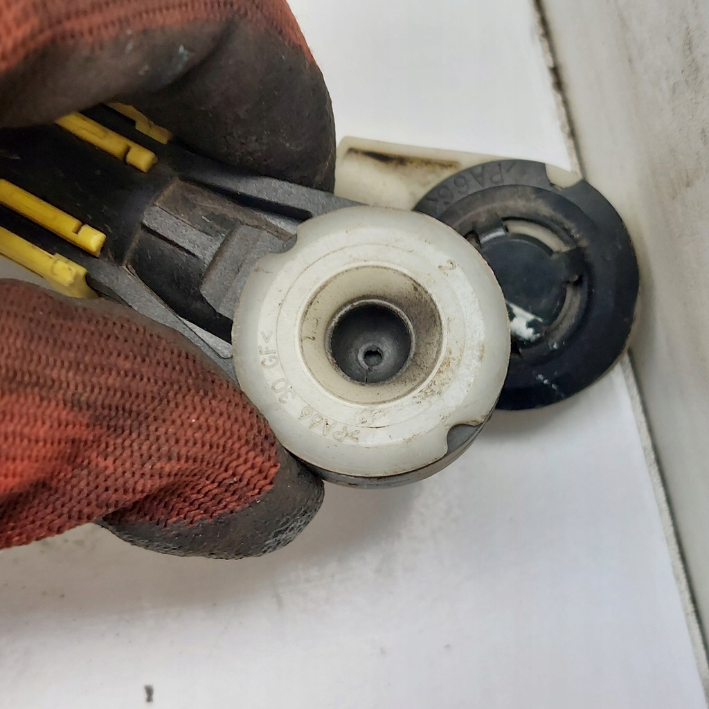 фото №11, Volvo v40 ii 2,0d домкрат выборщик переключения передач 31367579 31325593