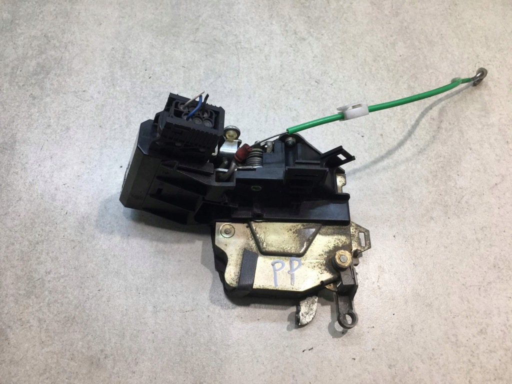 фото №1, Замок двері правий перед bmw 5 e39 525 tds 4 pin