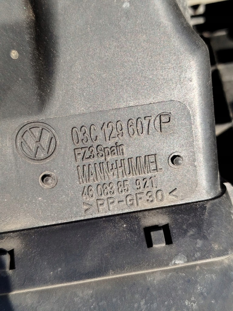 фото №10, Защита верхний двигателя 1.6 fsi audi a3 8p 03c129607p