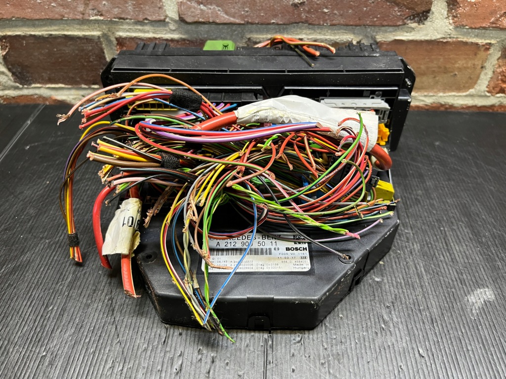 фото №1, Mercedes w212 модуль sam a2129005011