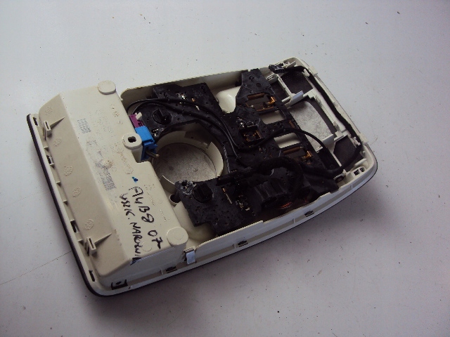 фото №6, Лампа стельовий audi a4 b8 2007-