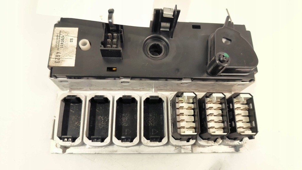 фото №3, Панель кондиционера 1797411 scania r490