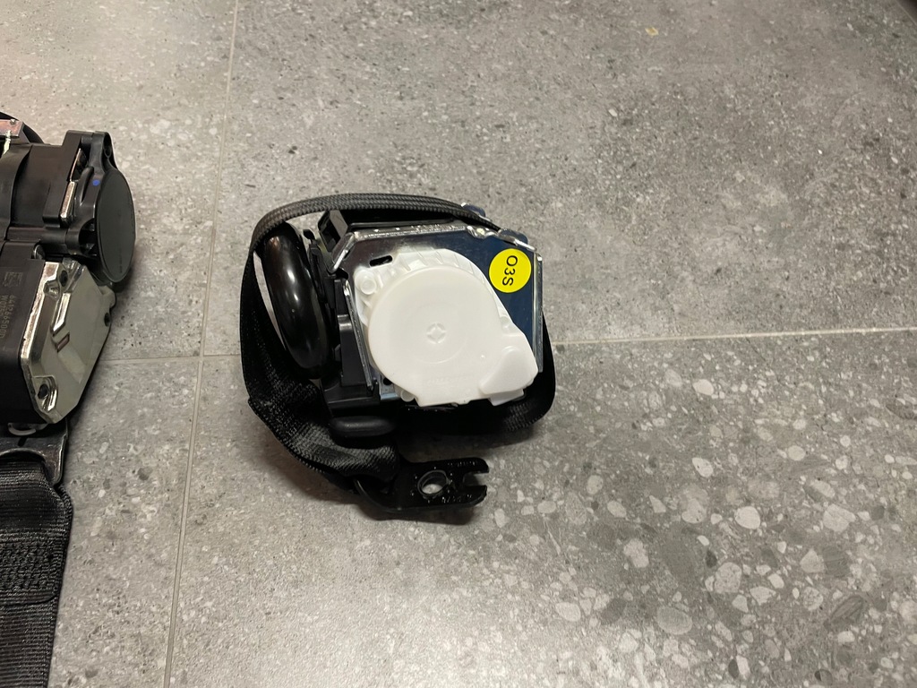 фото №4, Ремни pas безопасности доводчик q5 80a оригинал