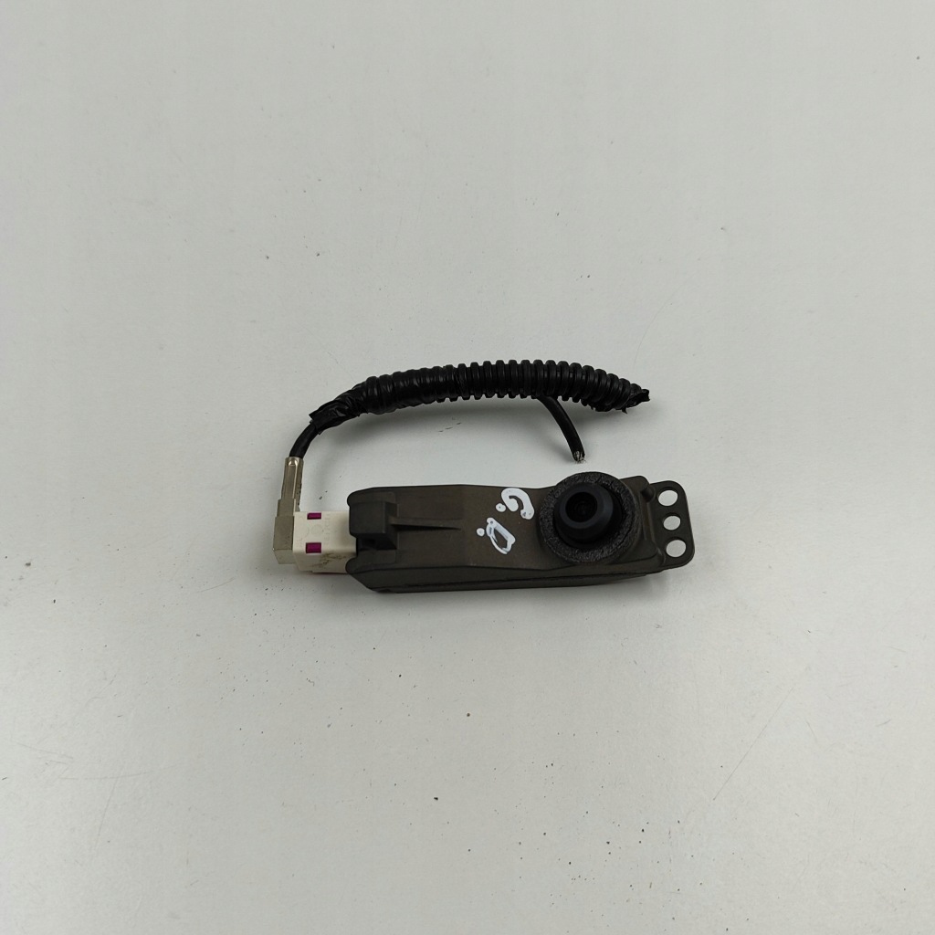 Купить Tesla model x 2018 правая сторона камера на крыле боковой