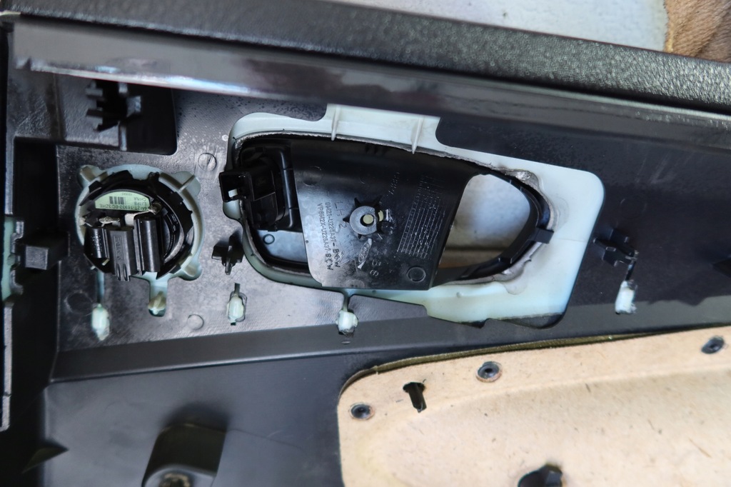 фото №13, Обшивка оббивка лівий задня s-max