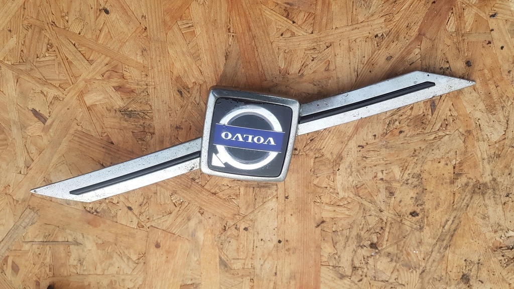 фото №1, Молдинг бампера решётка радиатора перед volvo s60