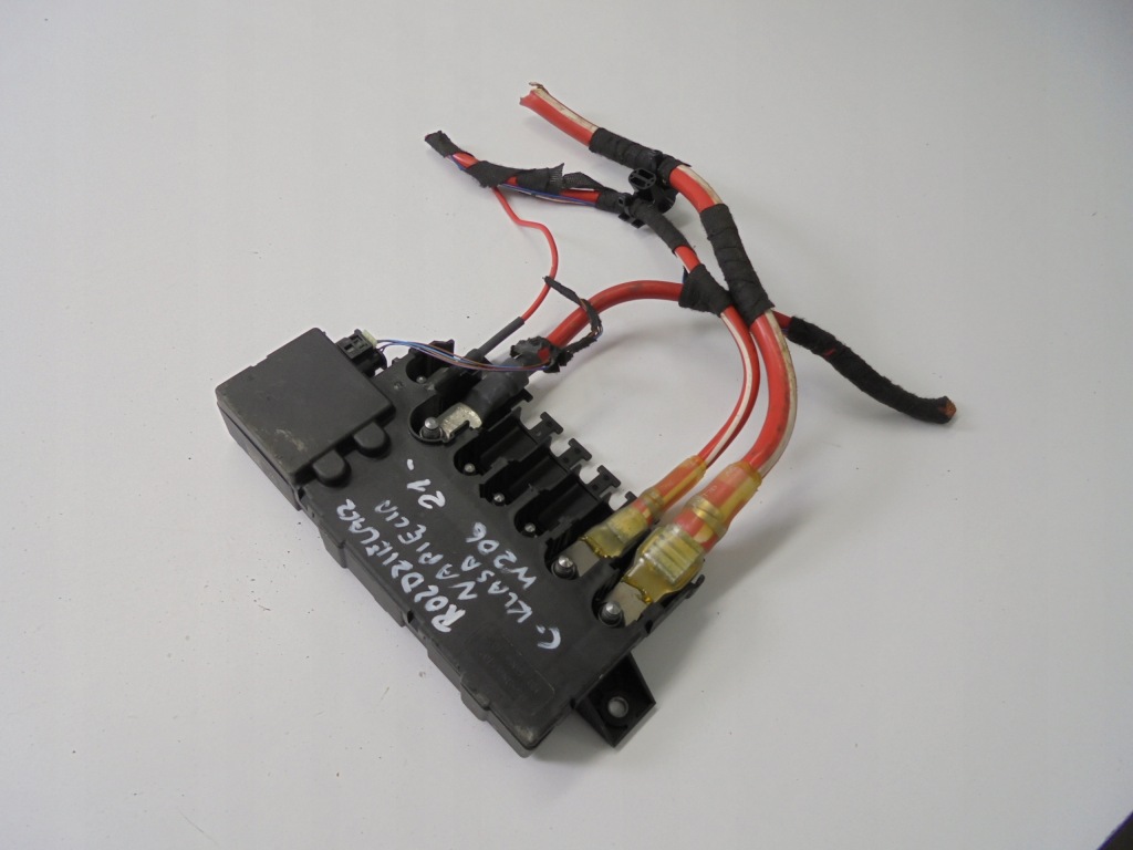 фото №1, Распределитель напряжения mercedes c-klasa w206 2021-