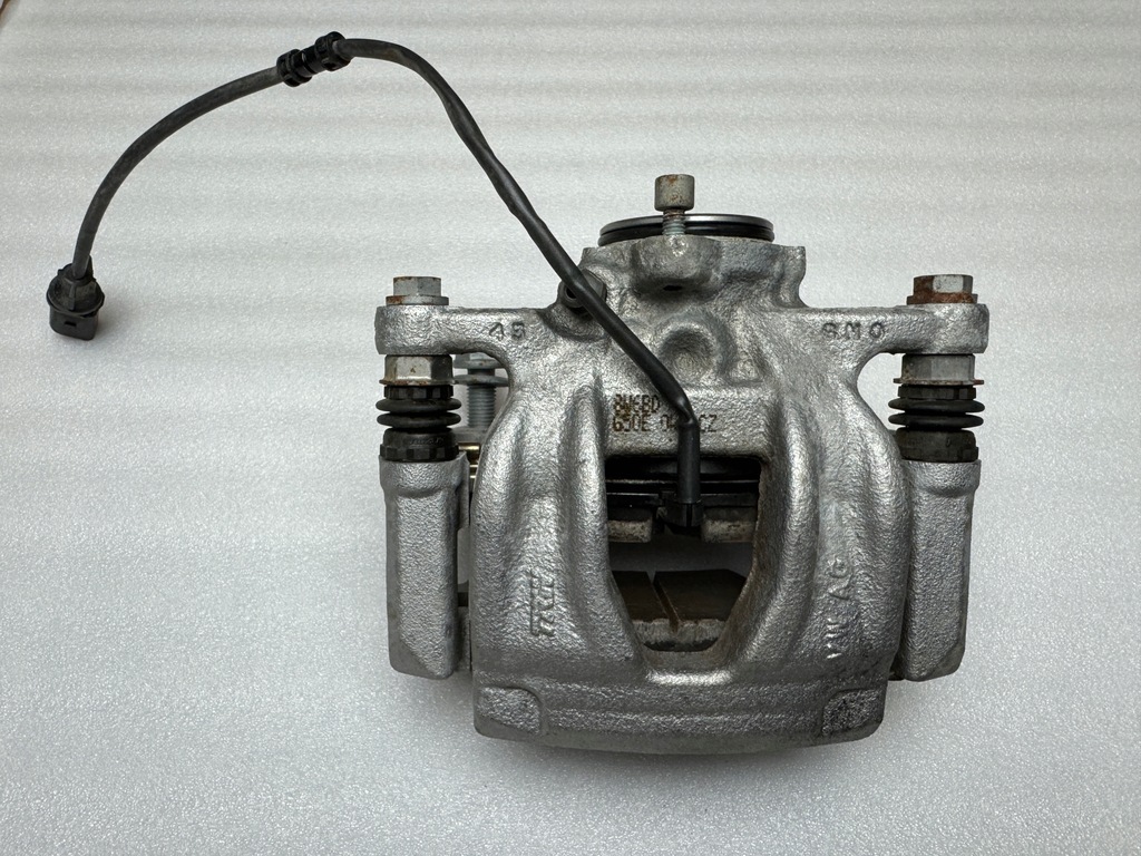 фото №11, Audi a4 a5 8w гальмівні диски гальмівні гальмівні колодки супорти набір перед/зад 8w0615301ab