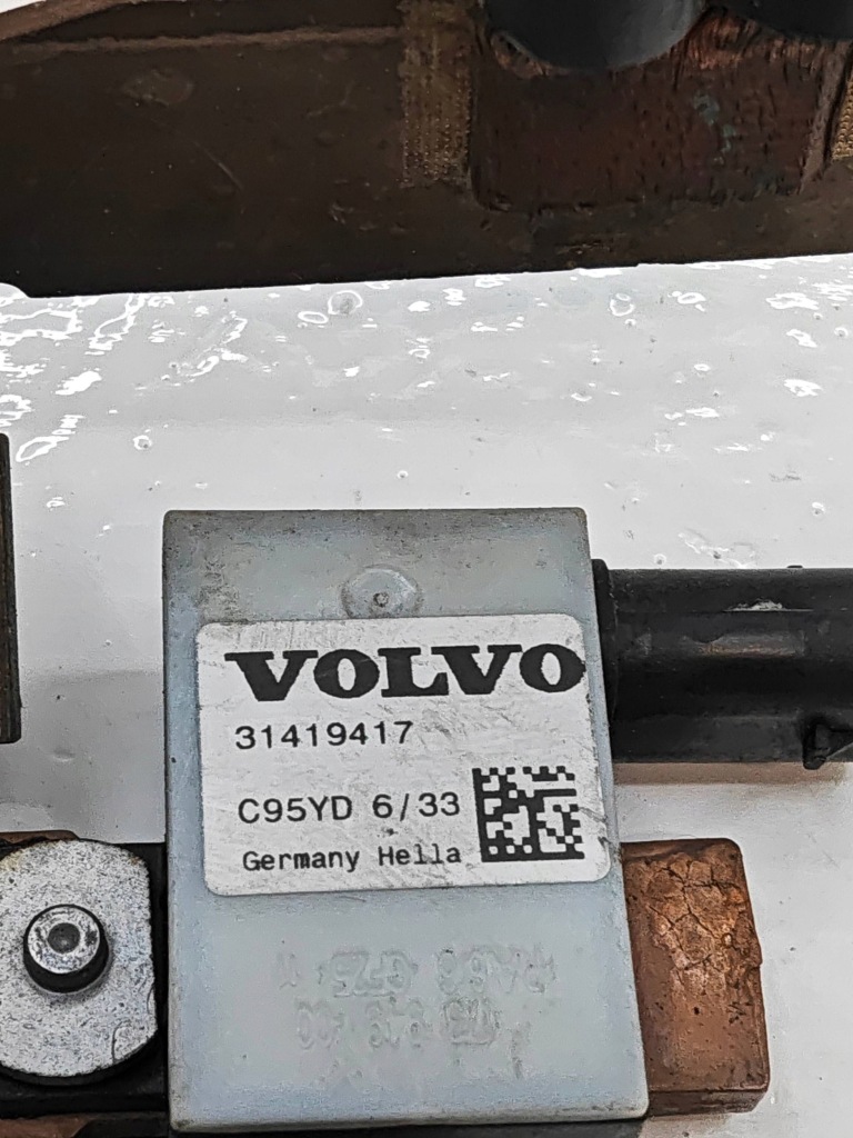 фото №2, Volvo v40 клема мінусова 31419417
