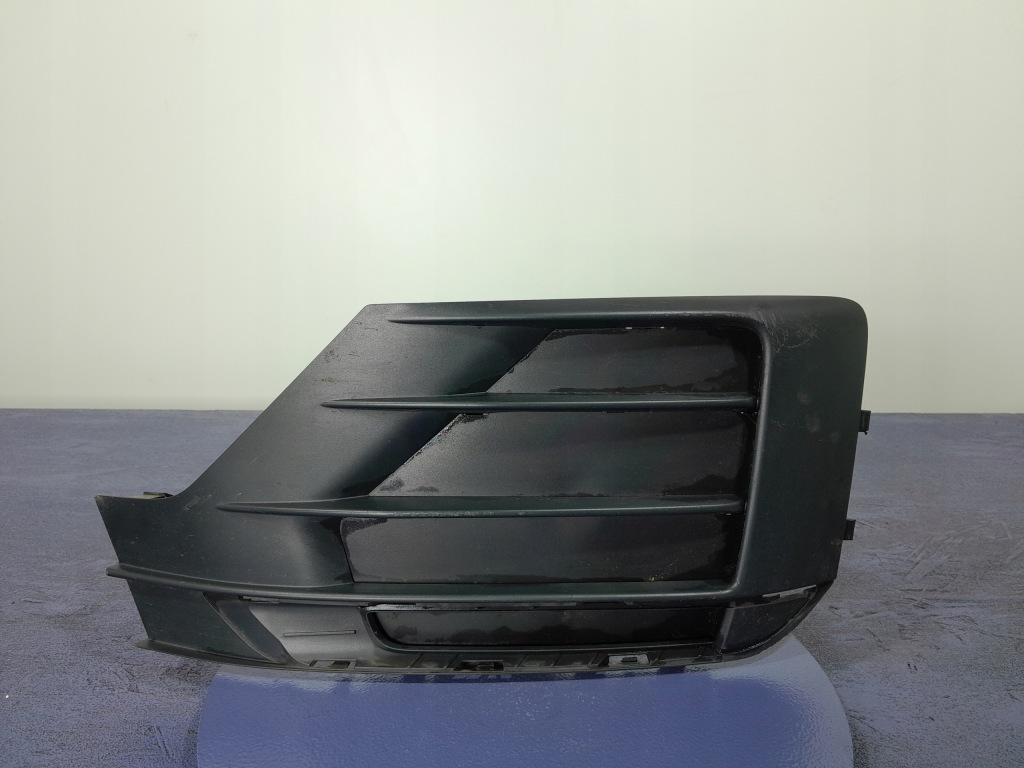 фото №1, Audi q2 заглушка бампера перед левая передняя 81a807151